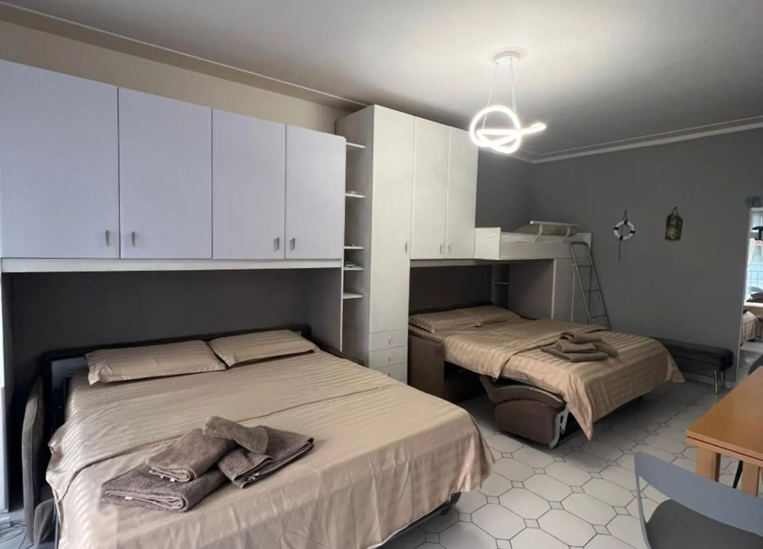 Studio 15 Porte De France , 芒通 公寓